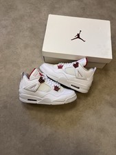 Air Jordan 4 rosso