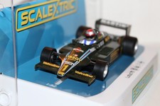 SLOT CAR  SCALEXTRIC LOTUS 79