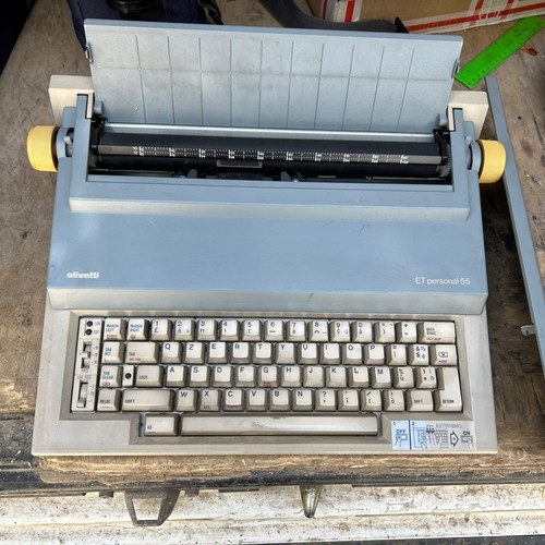 Macchina scrivere olivetti - da,