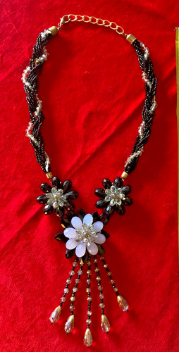 Collana bigiotteria perline - di,
