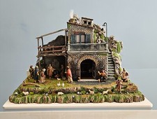 Presepe Napoletano realizzato a mano con elementi e materiali di prima scelta