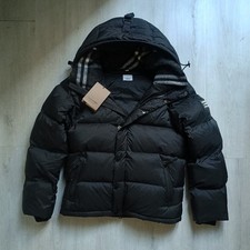 Burberry puffer size M