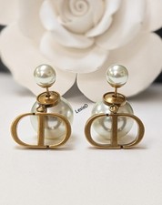 Orecchini antichi Dior tribali