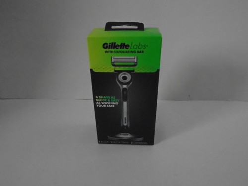 Gillette labs with exfoliating - with,