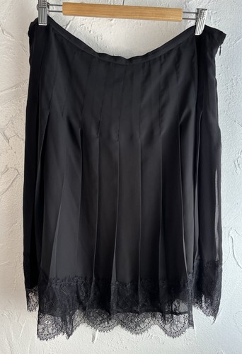 Gonna svasata plissettata - , nera