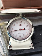 Orologio da cucina in stile bilancia vintage