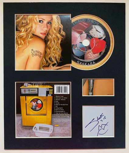 Shakira signed autographed - -,
