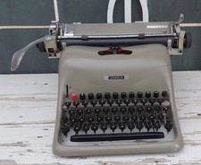 Olivetti LEXIKON 80 Design