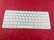 Apple Magic Keyboard A2450 con