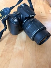 Nikon D5000 con AF-S DX 18 -