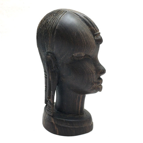 Statua tribale africana