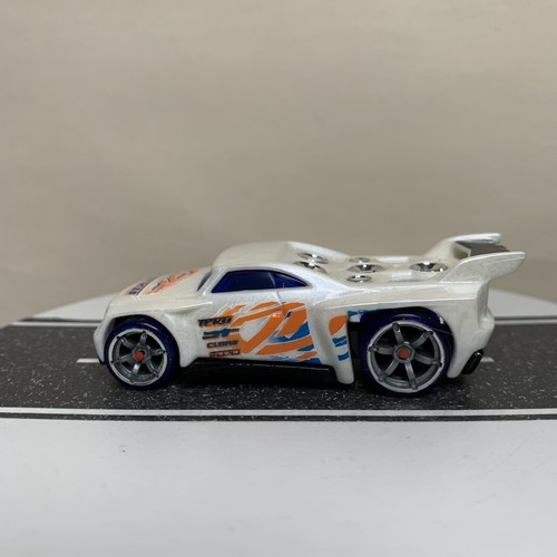 2005 hot wheels acceleracers - wheels,