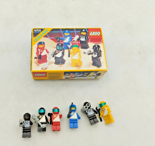 Lego 6703 space minifigures - lego,