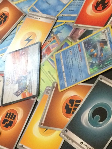 Lotto pokemon carte - 60,