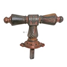 Oliva Finestra Antico Maniglia