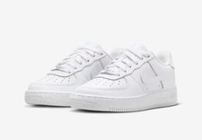 Nike Air Force 1 LE 