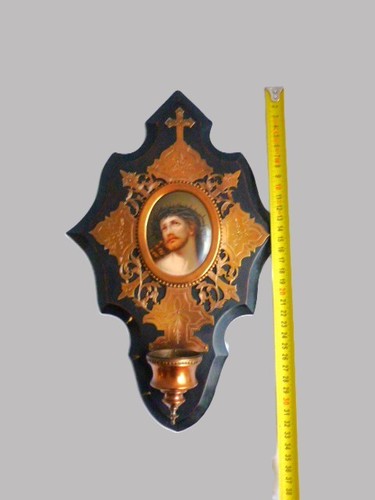 Crucifix bénitier sur bois - crucifix,