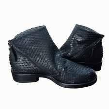 NUOVI STIVALETTI LILIMILL