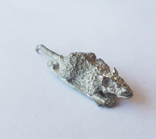 Dungeons dragons miniature - dungeons, &