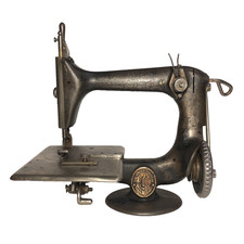 Rara macchina da cucire Singer