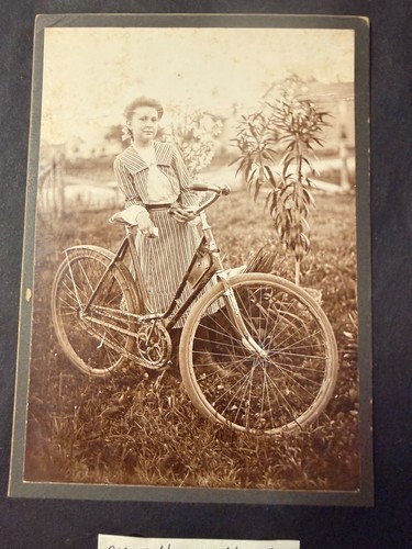 Antica foto cartolina armadio