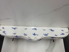 ACCESSORIO BAGNO IN CERAMICA TIPO CAPODIMONTE MENSOLA  A FIORI DIPINTI