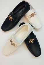 Nuove scarpe da sposa slip on