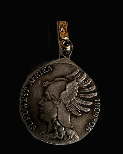 Ciondolo medaglia coloniale
