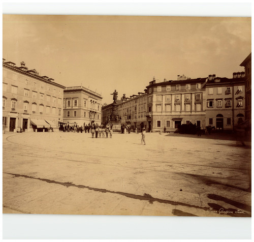 Italia trieste piazza - italia,,