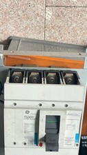 Interruttore automatico 4 poli GE FG400 In 400 50 KA - Trattativa privata