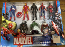 Action figure Marvel Avengers Ultimate Protectors 8 pezzi ***SCATOLA DANNEGGIATA***