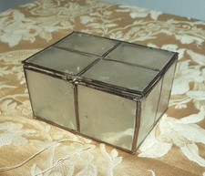 Vecchio e grazioso portagioie