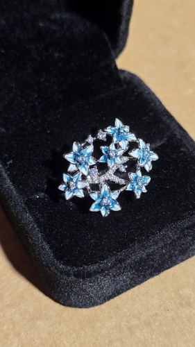 Anello delicato smalto blu