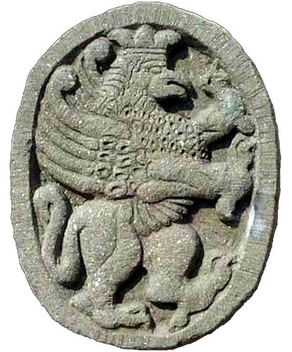 Stemma grifo rampante pietra