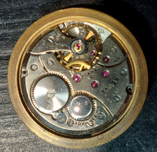 movimento Revue sport 77