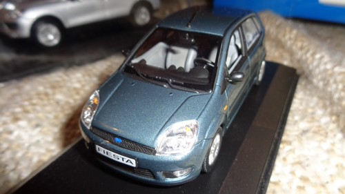 Minichamps ford fiesta - 1:43;,