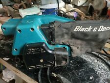 levigatrice a nastro Black E Decker 