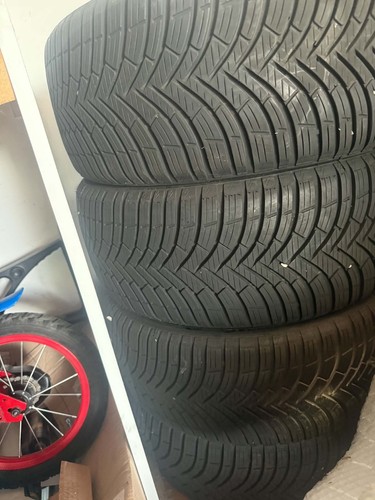 Gomme 225 4 stagioni - 4,