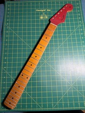 Collo Fender Squier ST-357