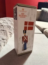 Soldatino giocattolo in legno