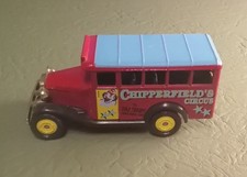 Corgi Bedford Bus Chipperfields Circus