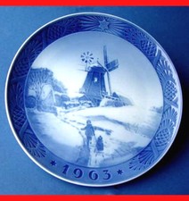 NATALE piatto 1963 Royal Copenhagen PAESAGGIO INNEVATO CON MULINO A VENTO B492
