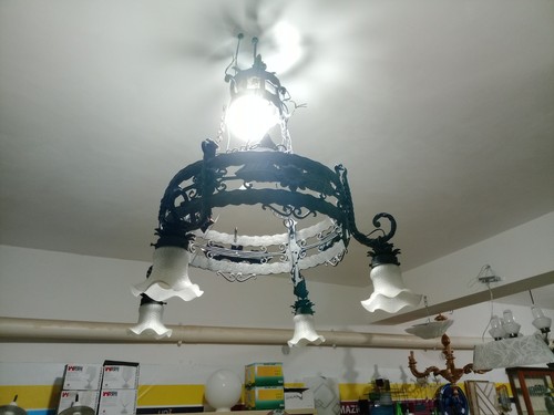 Grande lampadario ferro - in,