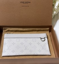 Pochette Louis Vuitton