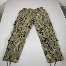 Pantalone militare grande
