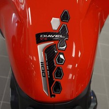 Paraserbatoio Adesivo 3D Protezione moto compatibile con Ducati Diavel v4 2023