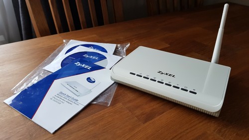 Zyxel 660hw router modem - router,