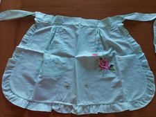 GREMBIULE CUCINA RICAMATO / CON APPLICAZIONI