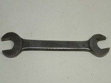 vecchia chiave inglese