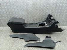 VOLKSWAGEN GOLF CONSOLE